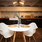 Beautiful Converted One Bedroom Carcassonne