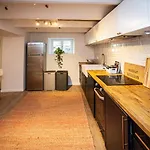 Beautiful Converted One Bedroom Carcassonne