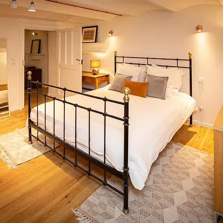 Beautiful Converted One Bedroom 卡尔卡松