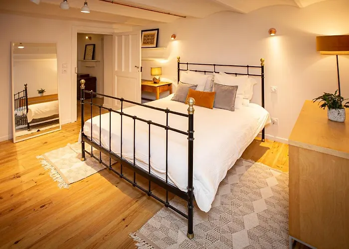 Beautiful Converted One Bedroom カルカソンヌ